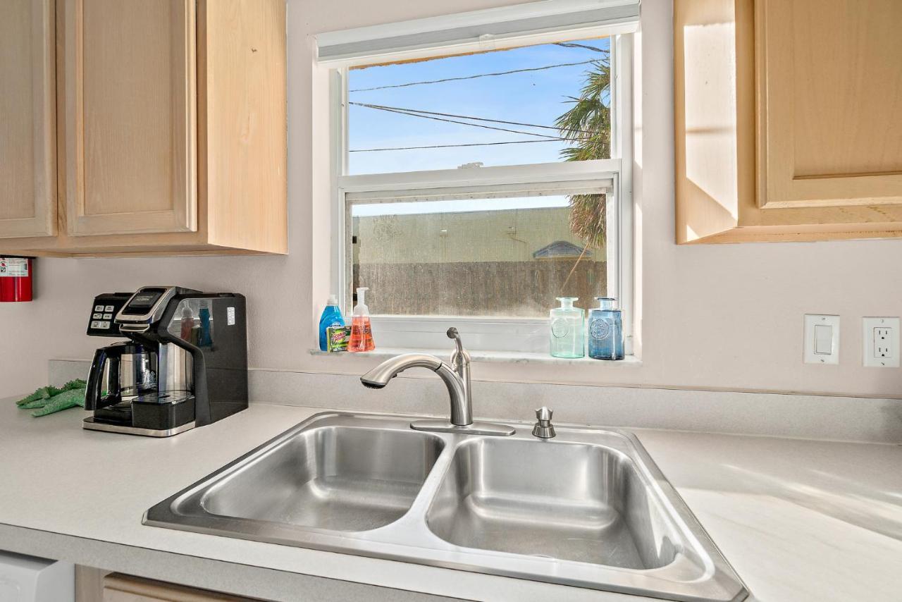 Sunset Serenity - 3Br Beach Townhome With Outdoor Patio - New Hot Tub, Steps To Ocean Fun! Melbourne Dış mekan fotoğraf